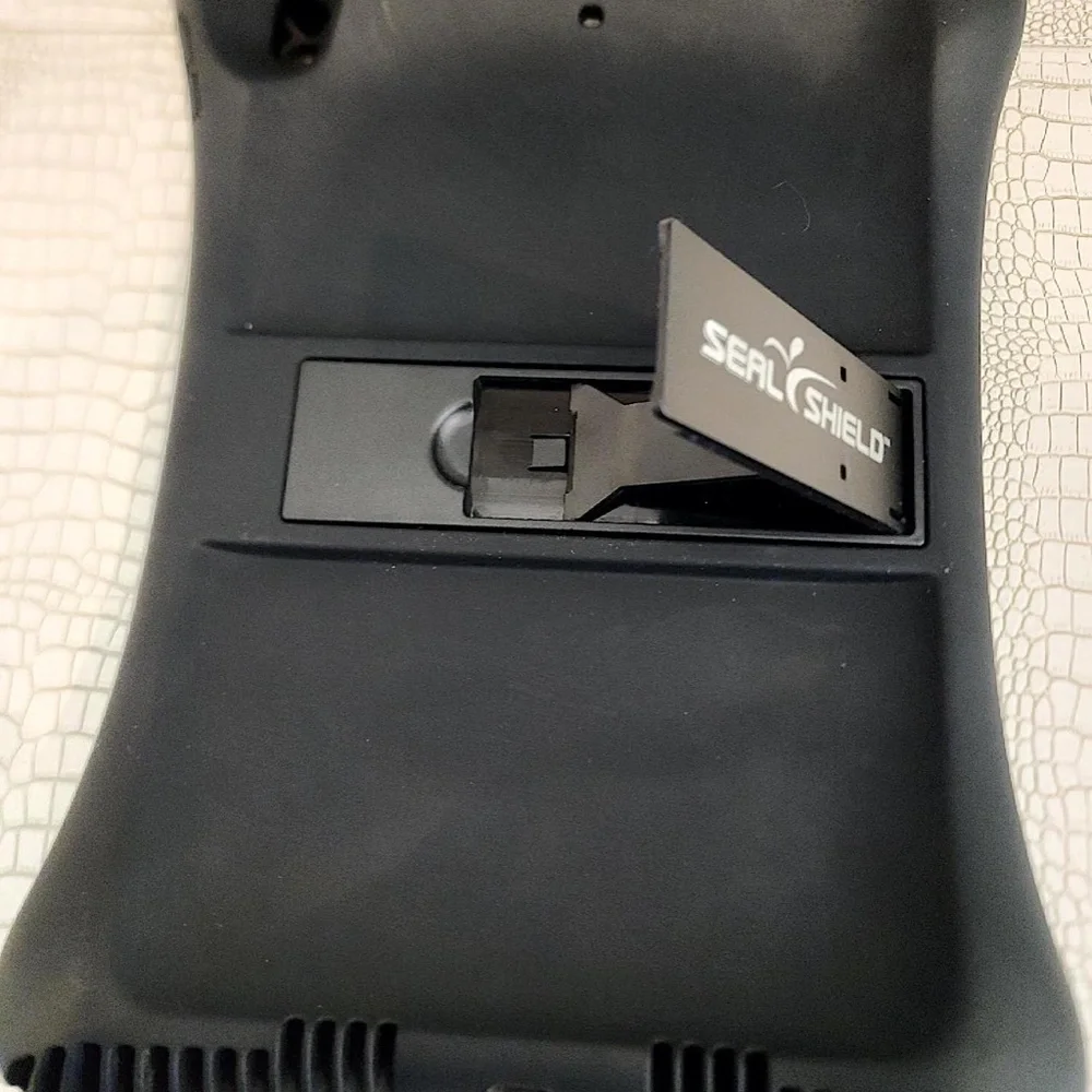 Very hard to find a New w/o box it came in Seal Shield I-Pad Silicon Bumper Case